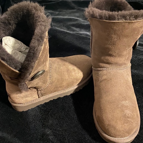 UGG Australia Bailey Button Boots - Picture 2 of 6